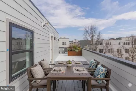 1012 17th Pl NE #SEVEN, Washington, DC 20002