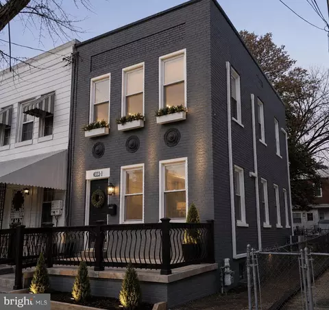 613 Roxboro Pl NW, Washington, DC 20011
