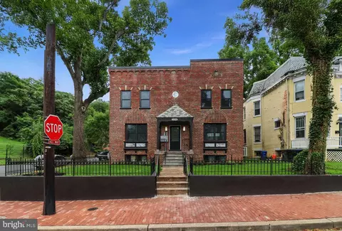 2256 High St SE #1, Washington, DC 20020