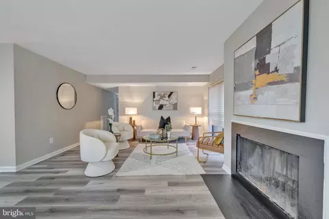 3436 Summit Ct NE #3436, Washington, DC 20018