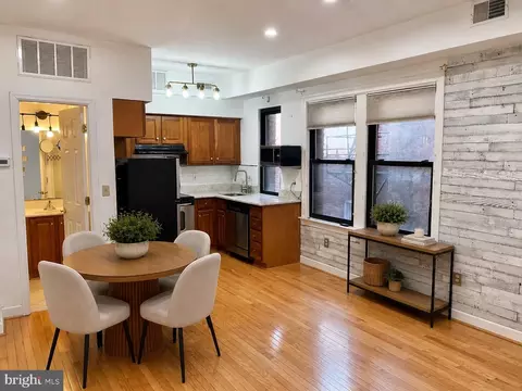1321 Fairmont St NW #304, Washington, DC 20009