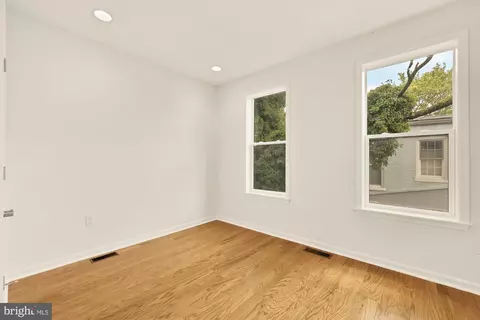 Bedroom - 760 Gresham Pl NW, Washington, DC 20001 photo 10 of 14