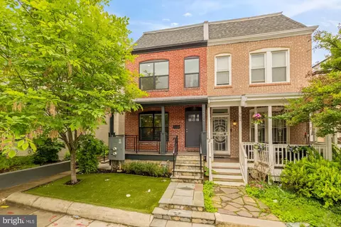Exterior - 760 Gresham Pl NW, Washington, DC 20001 photo 7 of 8