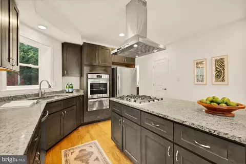Kitchen - 760 Gresham Pl NW, Washington, DC 20001 photo 4 of 8