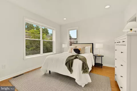 Bedroom - 760 Gresham Pl NW, Washington, DC 20001 photo 5 of 14