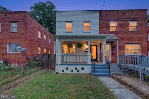 5128 H St SE, Washington, DC 20019