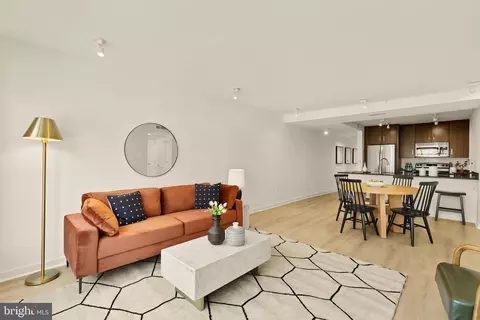 1423 Newton St NW #204, Washington, DC 20010