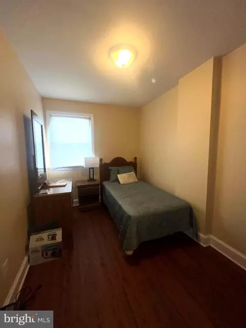 Bedroom - 439 21st St NE, Washington, DC 20002 photo 3 of 4