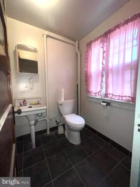 Bath - 439 21st St NE, Washington, DC 20002 photo 2 of 2