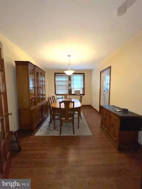 Dining - 439 21st St NE, Washington, DC 20002 photo 1 of 1