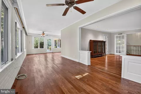 Living - 2260 48th St NW, Washington, DC 20007 photo 3 of 7