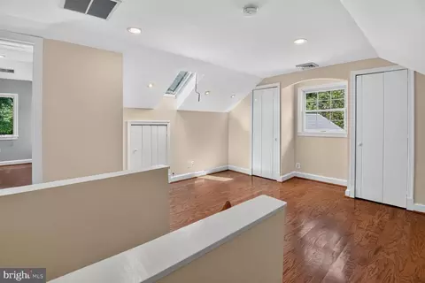 Entry Way - 2260 48th St NW, Washington, DC 20007 photo 4 of 5
