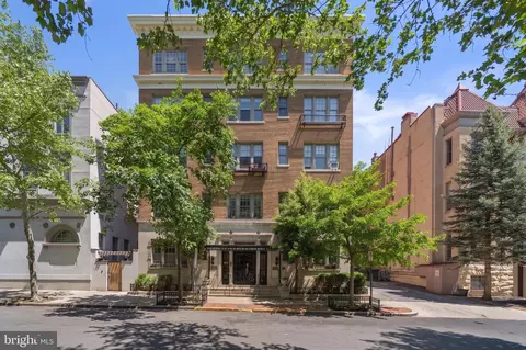 1835 Phelps Pl NW #21, Washington, DC 20008