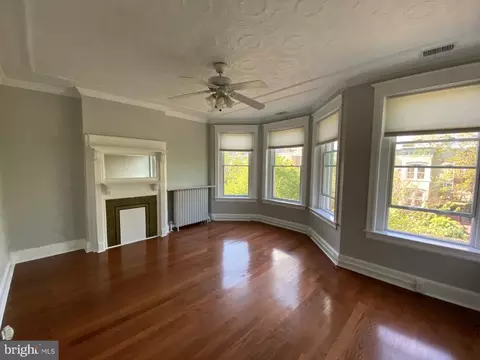 Living - 417 G St NE, Washington, DC 20002 photo 1 of 1