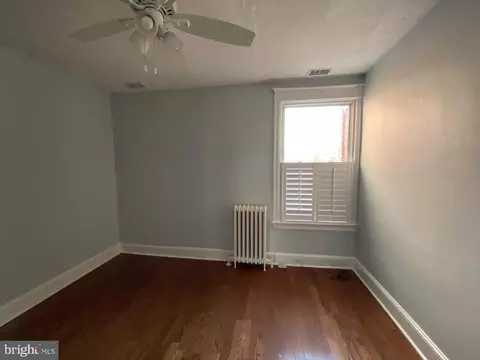 Bedroom - 417 G St NE, Washington, DC 20002 photo 1 of 2