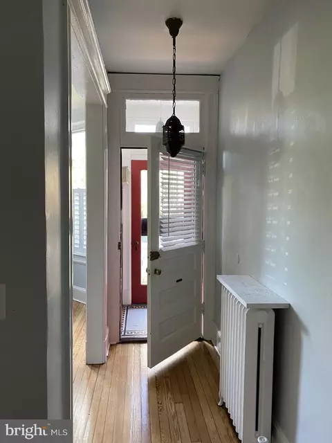 Entry Way - 417 G St NE, Washington, DC 20002 photo 1 of 8