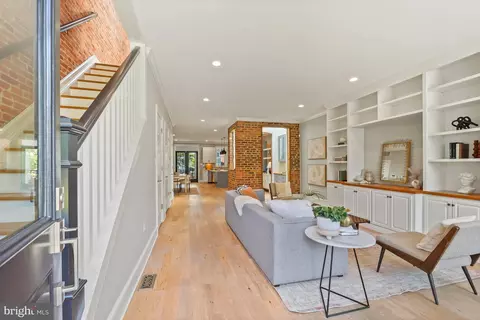 822 11th St NE, Washington, DC 20002