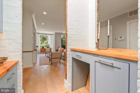 Entry Way - 822 11th St NE, Washington, DC 20002 photo 5 of 10