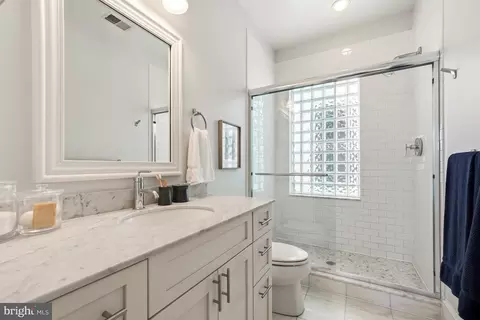 Bath - 822 11th St NE, Washington, DC 20002 photo 2 of 3