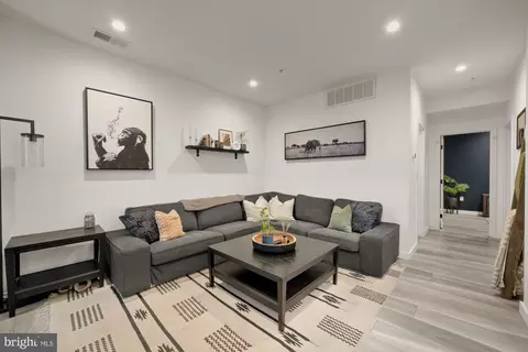 4816 3rd St NW #2, Washington, DC 20011
