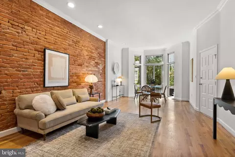 1307 T St NW #3, Washington, DC 20009