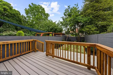 Exterior - 324 5th St SE, Washington, DC 20003 photo 4 of 7