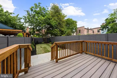 Exterior - 324 5th St SE, Washington, DC 20003 photo 5 of 7
