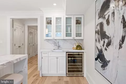 Entry Way - 533 6th St SE, Washington, DC 20003 photo 3 of 3