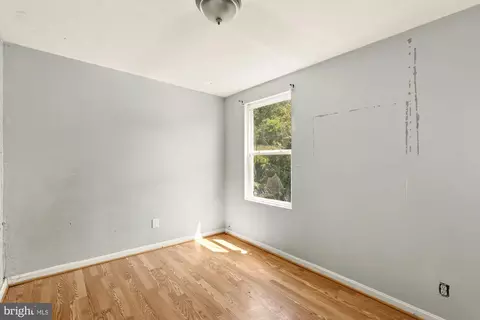 Bedroom - 1227 18th Pl NE, Washington, DC 20002 photo 2 of 2
