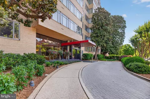 1711 Massachusetts Ave NW #830, Washington, DC 20036