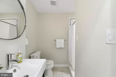 Bath - 1917 2nd St NE #301, Washington, DC 20002 photo 3 of 3