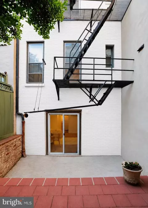 Exterior - 313 C St SE, Washington, DC 20003 photo 5 of 5