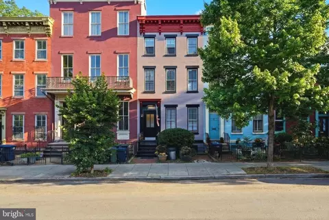 Exterior - 313 C St SE, Washington, DC 20003 photo 6 of 6