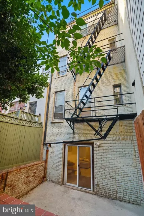 Exterior - 313 C St SE, Washington, DC 20003 photo 4 of 6