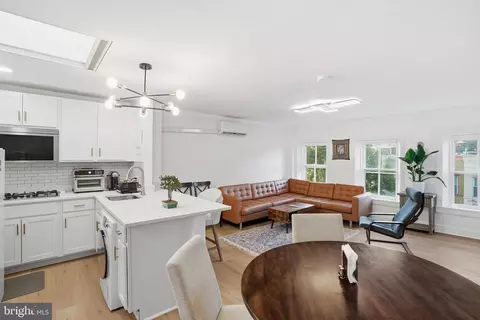Other - 313 C St SE, Washington, DC 20003 photo 2 of 18