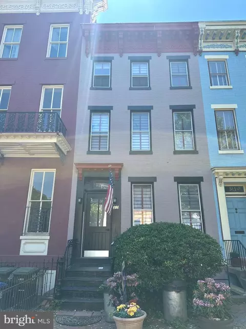 313 C St SE, Washington, DC 20003