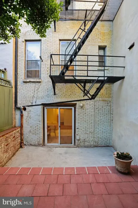 Exterior - 313 C St SE, Washington, DC 20003 photo 3 of 6