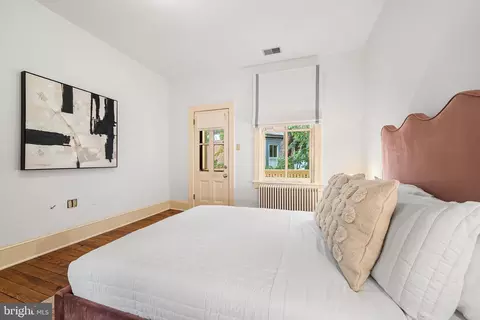 Bedroom - 17 5th St SE, Washington, DC 20003 photo 3 of 5