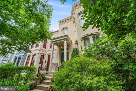 17 5th St SE, Washington, DC 20003
