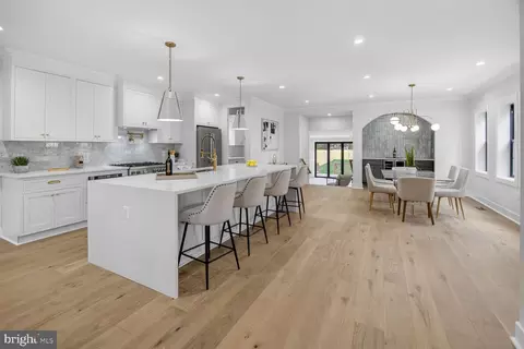 4923 Brandywine St NW, Washington, DC 20016