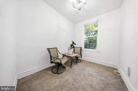 Entry Way - 617 Keefer Pl NW, Washington, DC 20010 photo 4 of 5