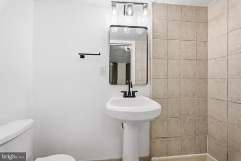 Bath - 617 Keefer Pl NW, Washington, DC 20010 photo 2 of 5