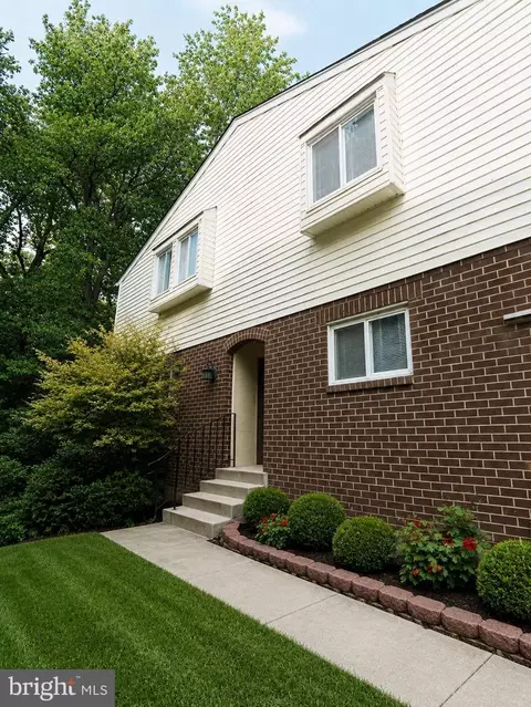 1948 Valley Ter SE, Washington, DC 20032