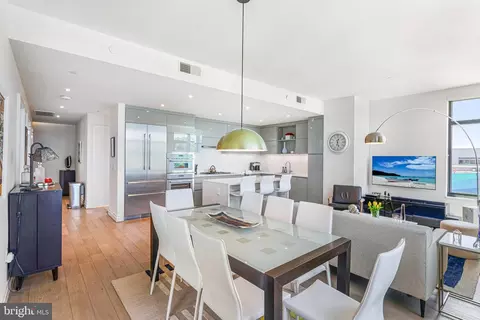 810 O St NW #406, Washington, DC 20001