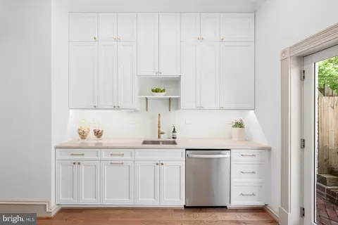 Kitchen - 3307 O St NW, Washington, DC 20007 photo 4 of 5