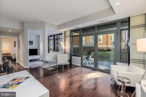 2425 L St NW #211, Washington, DC 20037