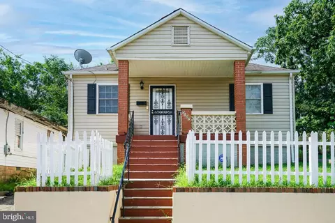 5107 Call Pl SE, Washington, DC 20019