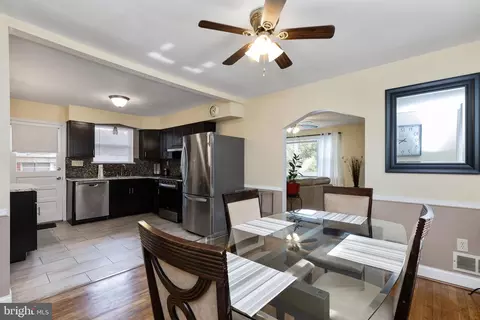 123 Walnut St NW, Washington, DC 20012