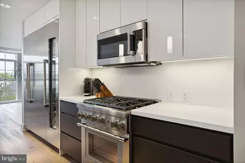 Kitchen - 1827 Wiltberger St NW #405, Washington, DC 20001 photo 8 of 9