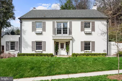 2618 30th St NW, Washington, DC 20008